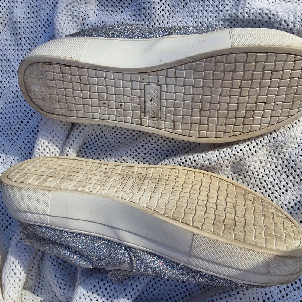 Matisse Silver Glitter sneakers 9.5 - Picture 8 of 12